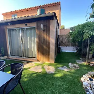 Proche Sttropez Piscine Et Tennis Appartement
