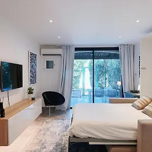 Moderne Dans Le Golfe De Saint-tropez Appartement
